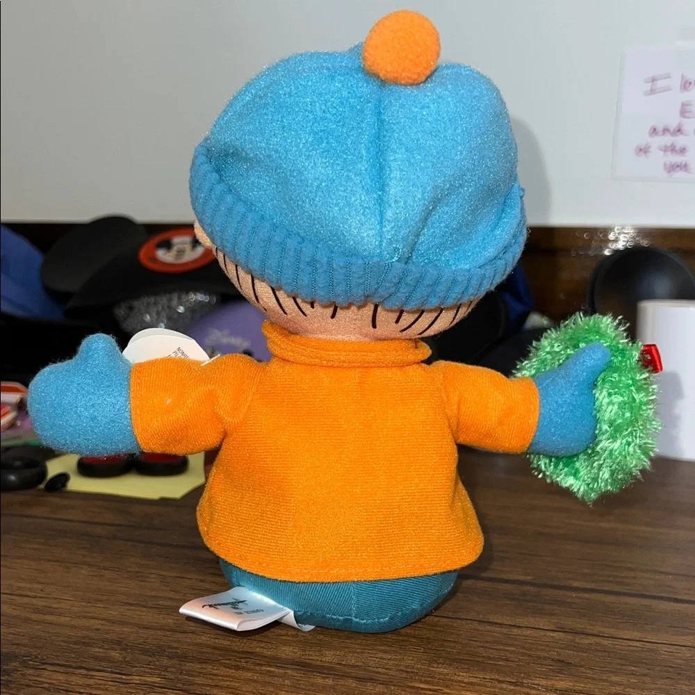 NWT Hallmark Peanuts Linus Christmas Stuffed Toy-‎ OS